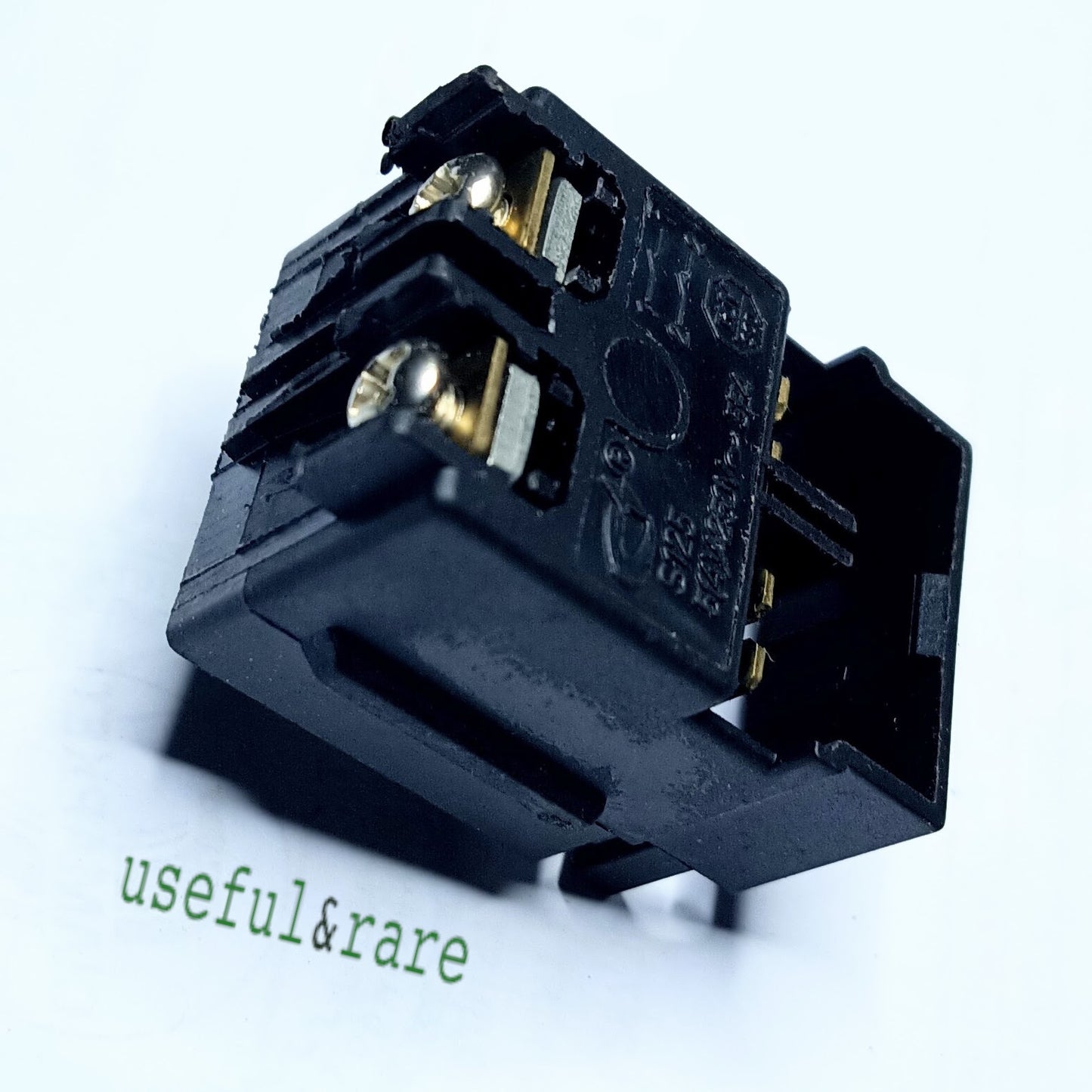 Кубическая кнопка HLT 130W 8А (29*35*22) болгарки Dewalt DW800 под конденсатор