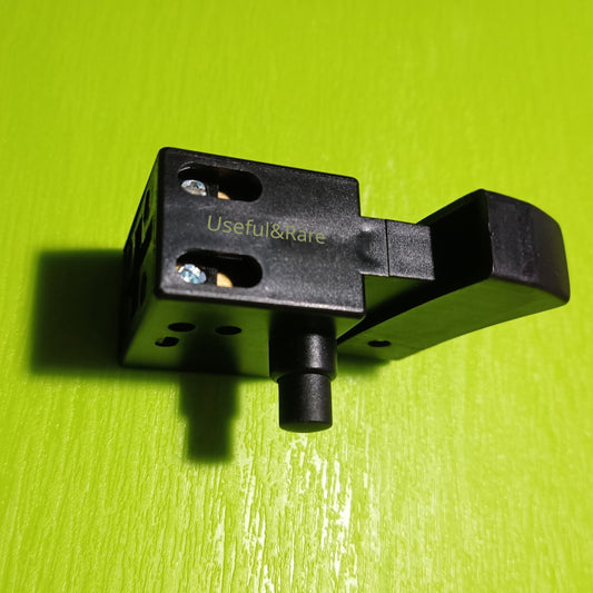 Кнопка DK2P6-22 12(6)A 250V N50 клавіша 37*12 (фіксатор) для болгарки Stern DWT