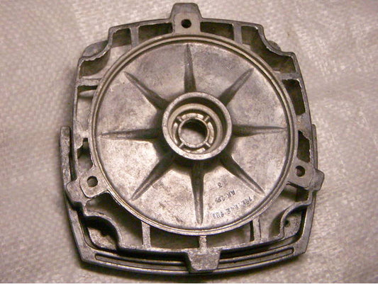 Верхняя крышка для насоса БЦН ХЭЛЗ 1,2-1,6 (с откидной ручкой)