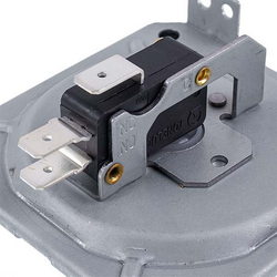 Реле тиску повітря (пресостат) P=1,65 мбар для газового котла Ferroli 39805630