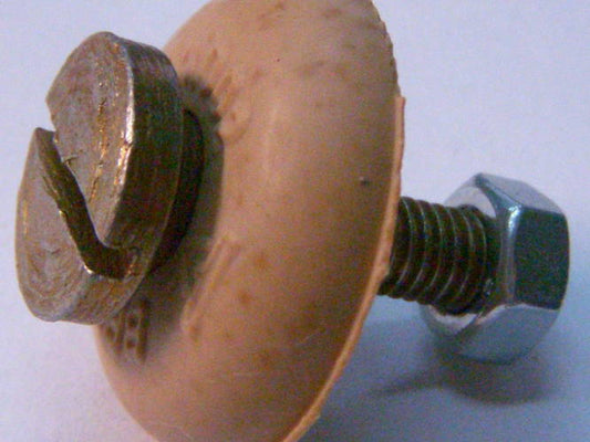 Клапан с винтом