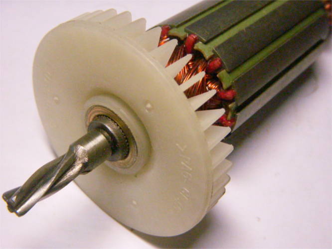 Ferm FBH 800K 800 В