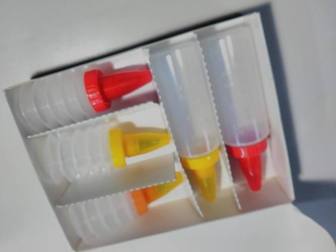 набор бутылок давилок