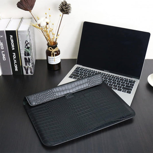 PU Sleeve Case Crocodile — MacBook 13,3 — Black