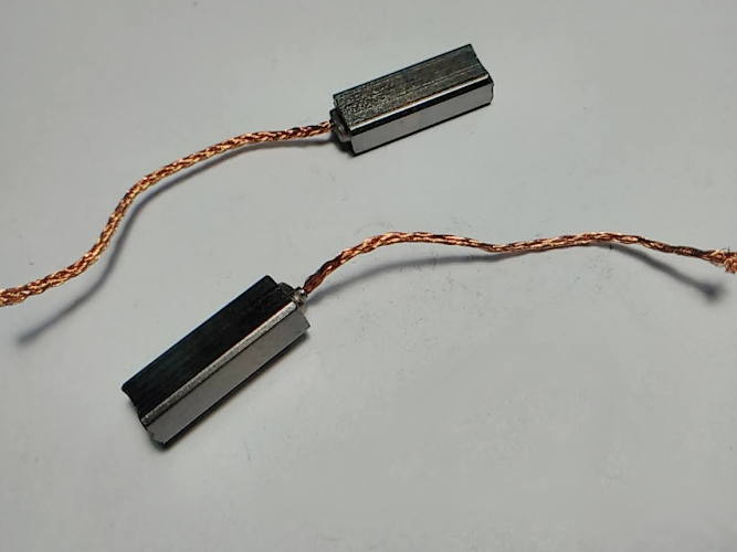 медно-графитовые 4*6*18.5