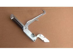 Петля дверей Electrolux, Gierre, Mareno, MBM 700013 ліва