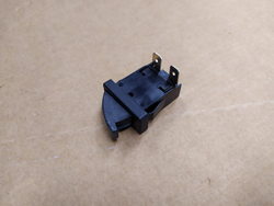 Мікровимикач нажимний кінцевик дверей для холодильного обладнання