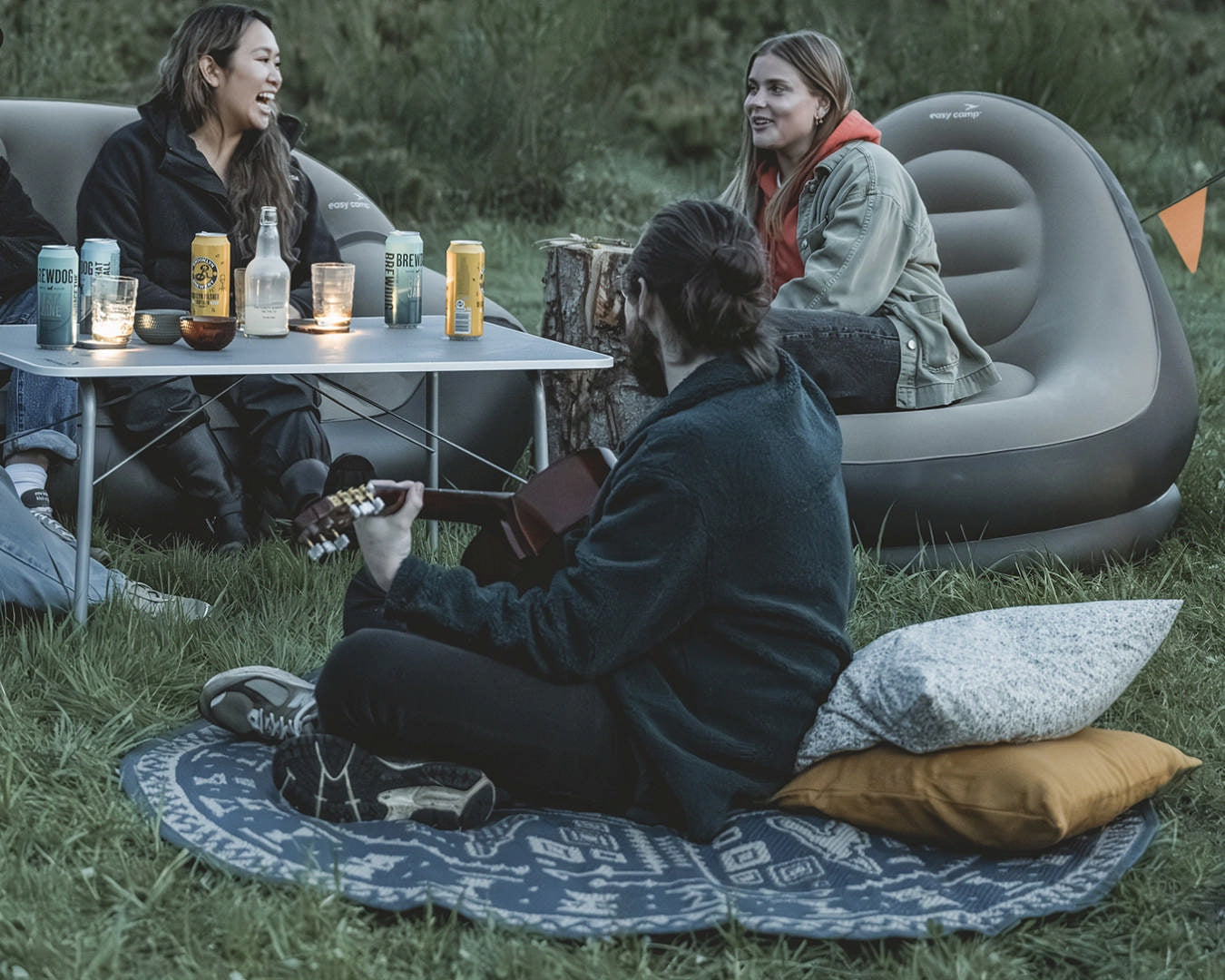 Килимок для пікніка Easy Camp Bilberry Round Carpet 150 cm (180139)