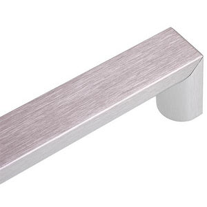 Ручка дверцят духової шафи Whirlpool 481011082226 L=530mm/кріплення 515mm