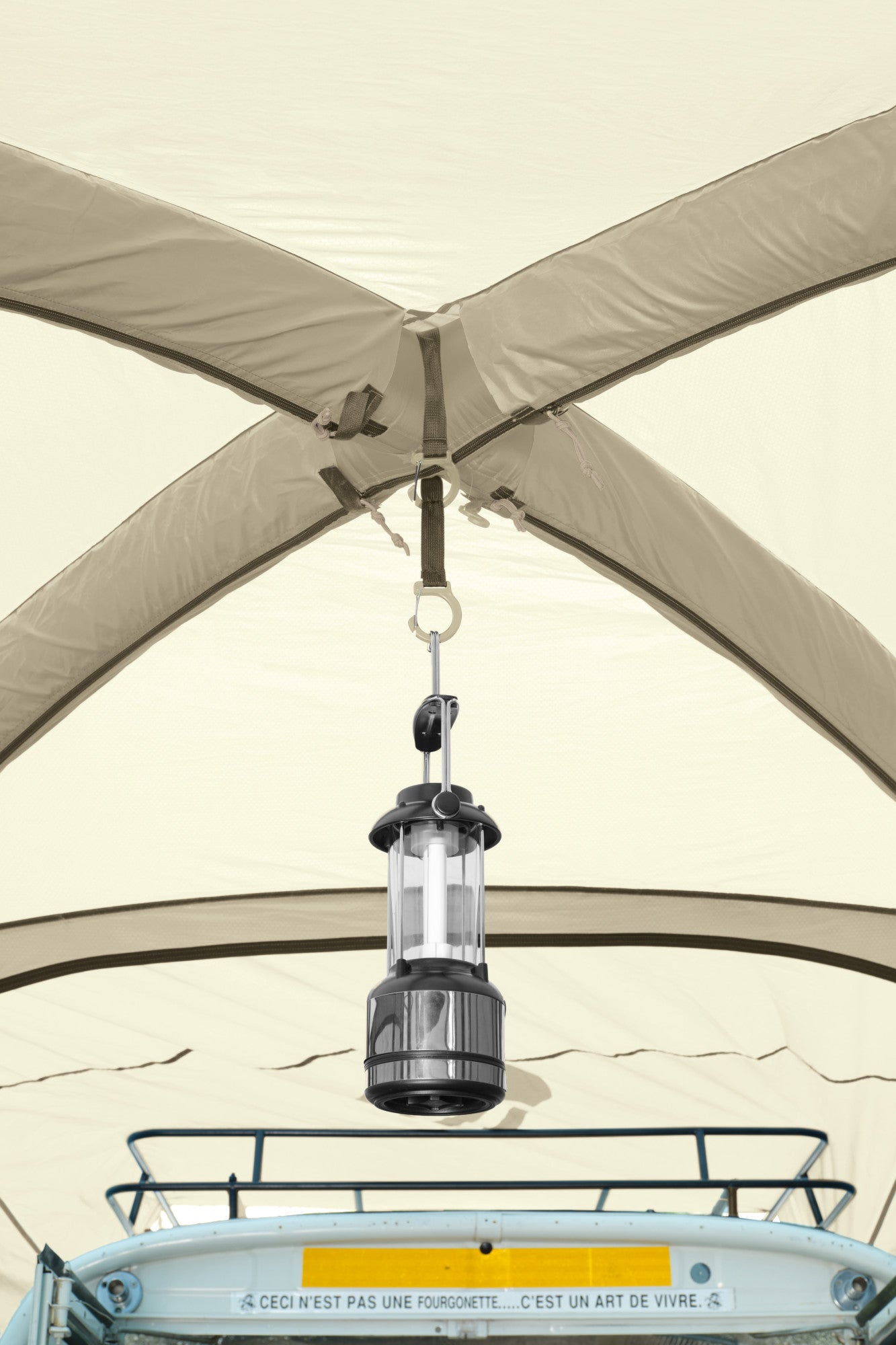 Намет чотиримісний Ferrino Wander Trunk Sand (92016QSS)