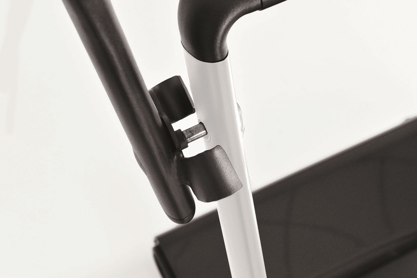 Бігова доріжка Toorx Treadmill City Compact Rose Gold (CITY-COMPACT-R)