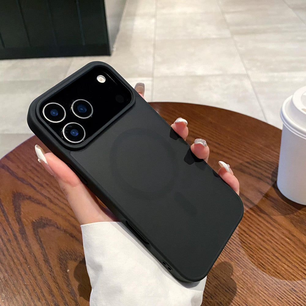 Накладка Чехлы Smoky Case with MagSafe — iPhone 16 Pro Max — Black