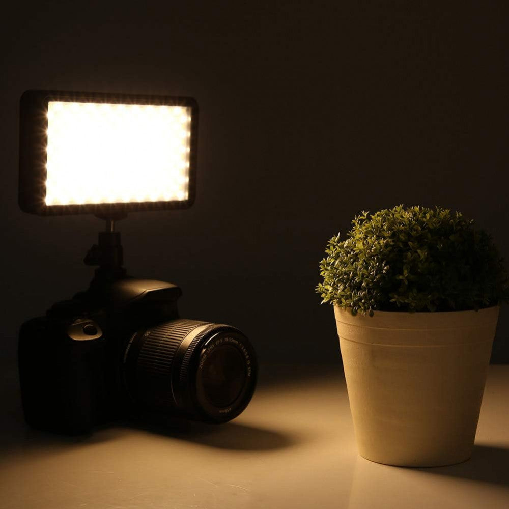 Накамерный видеосвет LED — W228 | Battery & Charger |