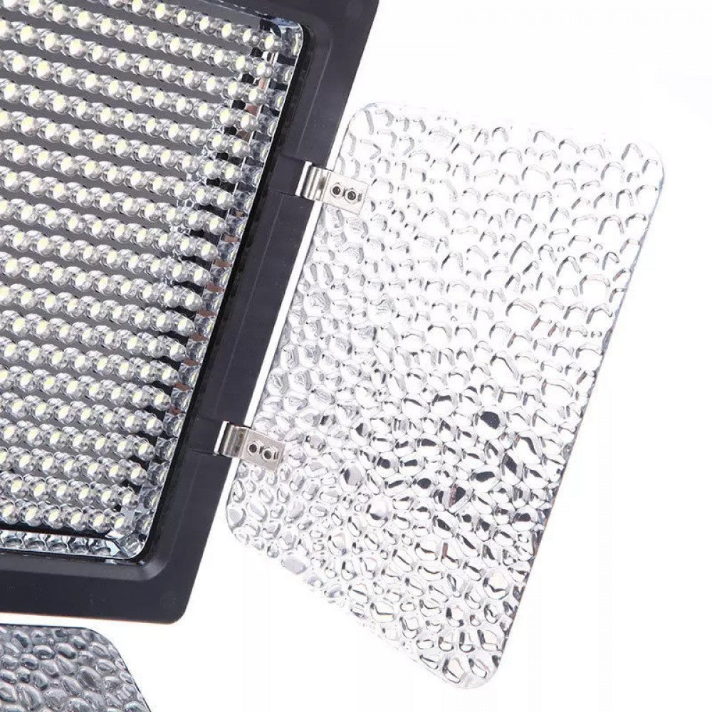 Лампа відеосвітло LED YN600L 36W Light 600pcs color 3200-5000K (комплект акб+зарядний пристрій для акб)