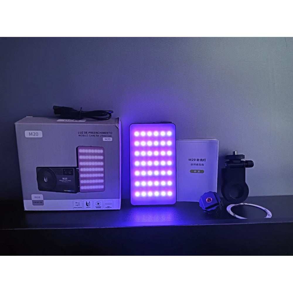 Накамерный видеосвет LED RGB — M20