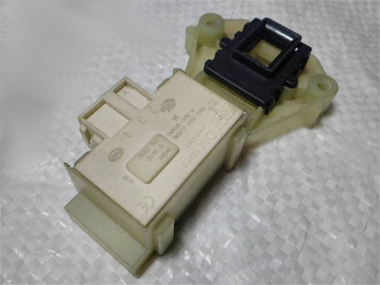 Замок люка (дверей) C00297327 для стиральной машины IKEA, Whirlpool, Indesit, Privileg, Hotpoint-Ariston, Ariston