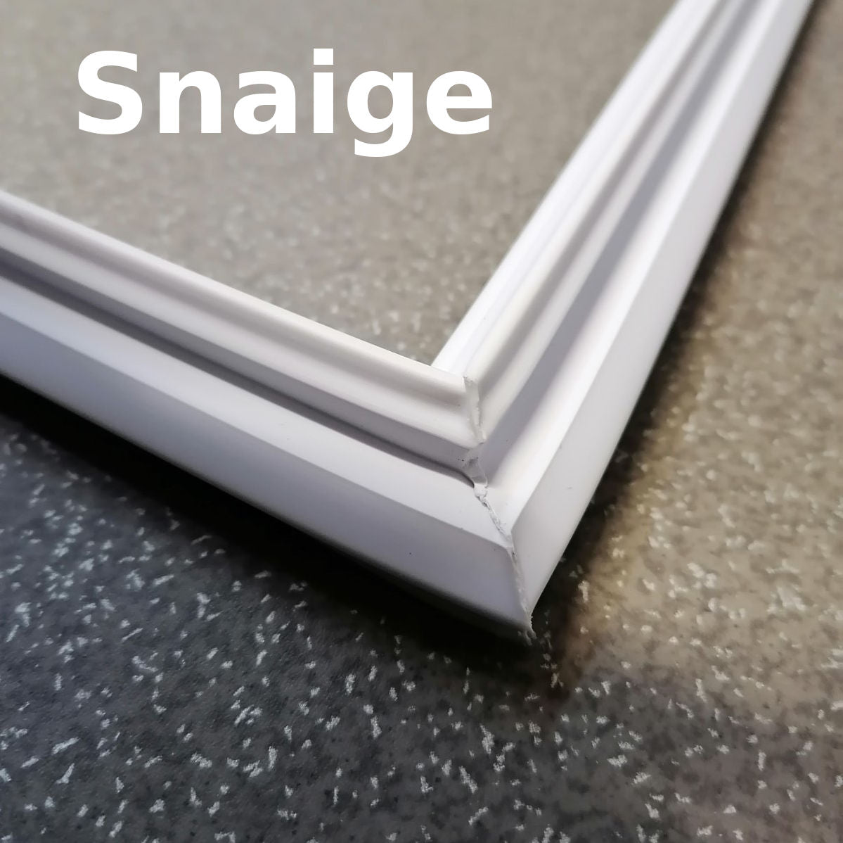 Уплотнительная резина 1120x570mm холодильной камеры Snaige