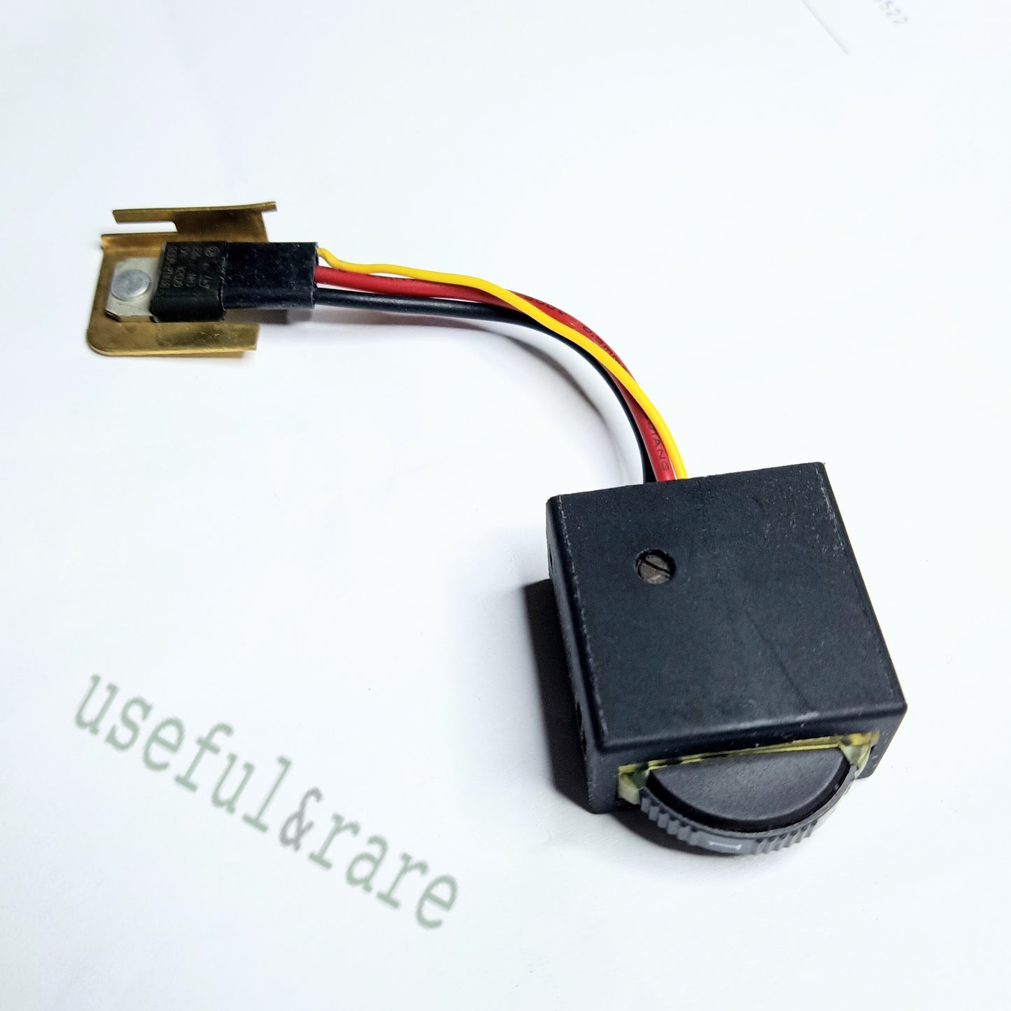 Регулятор оборотов электроинструмента 30*29*18 мм (три провода с радиатором)