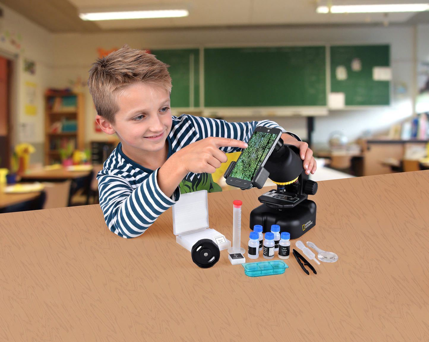 Мікроскоп National Geographic 40x-640x з адаптером до смартфону (9119501)