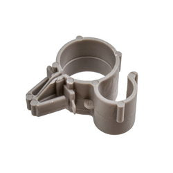 Держатель сливного шланга на заднем корпусе стиральной машины Electrolux