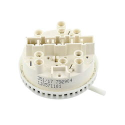 Реле рівня води (пресостат) 2 рівня тиску для пральної машини AEG