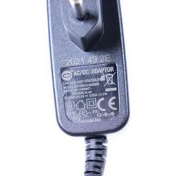 Bosch 12040284 Адаптер 3018BUV2350065 240V 23.5V 0.65A для акумуляторного пилососа