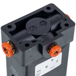 Соленоїдний клапан для стиральної машини Electrolux Professional 471824307