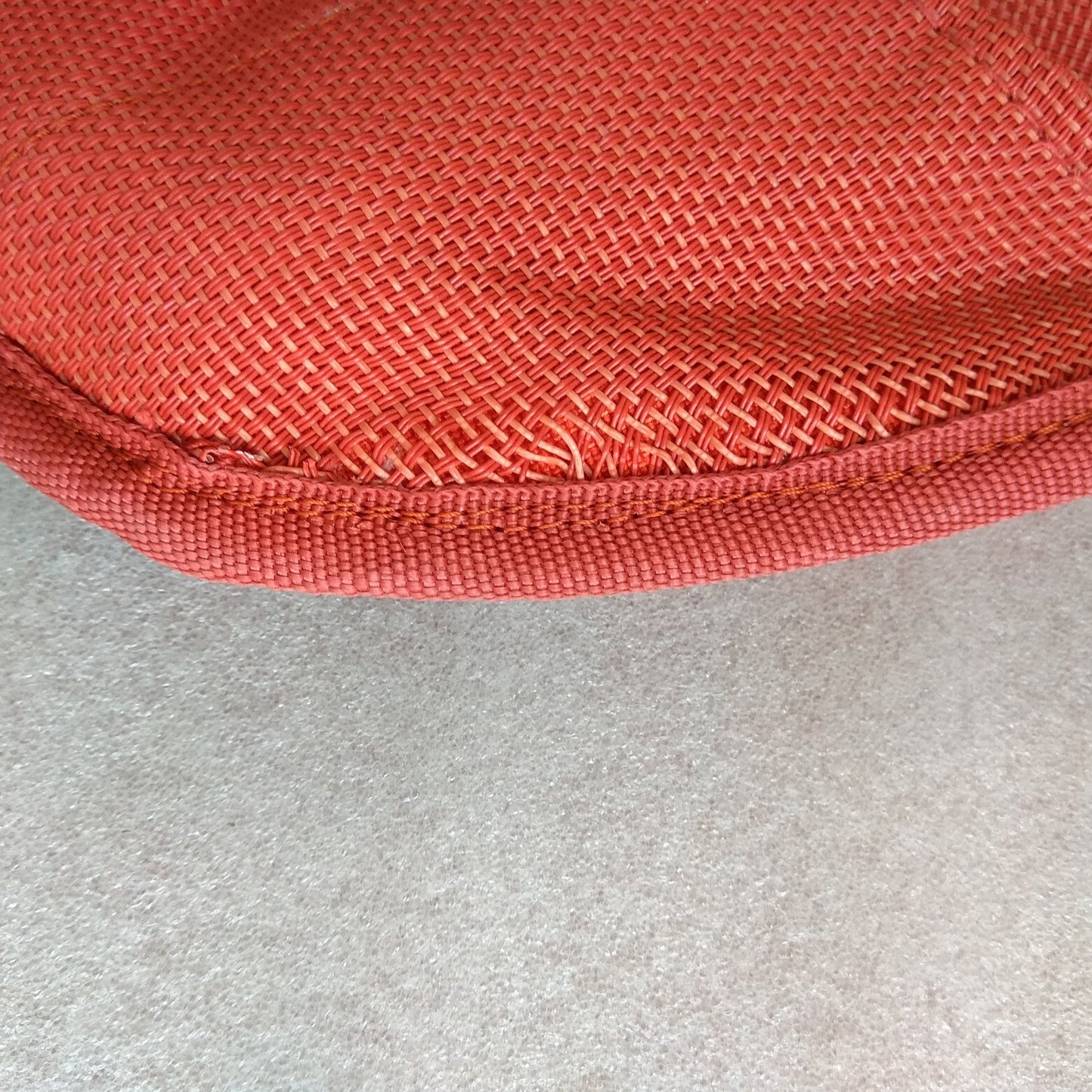 Стілець кемпінговий Outwell Sandsend Warm Red (470399) Refurbished