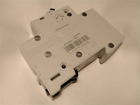 предохранитель автомат ABB Basic M 16A